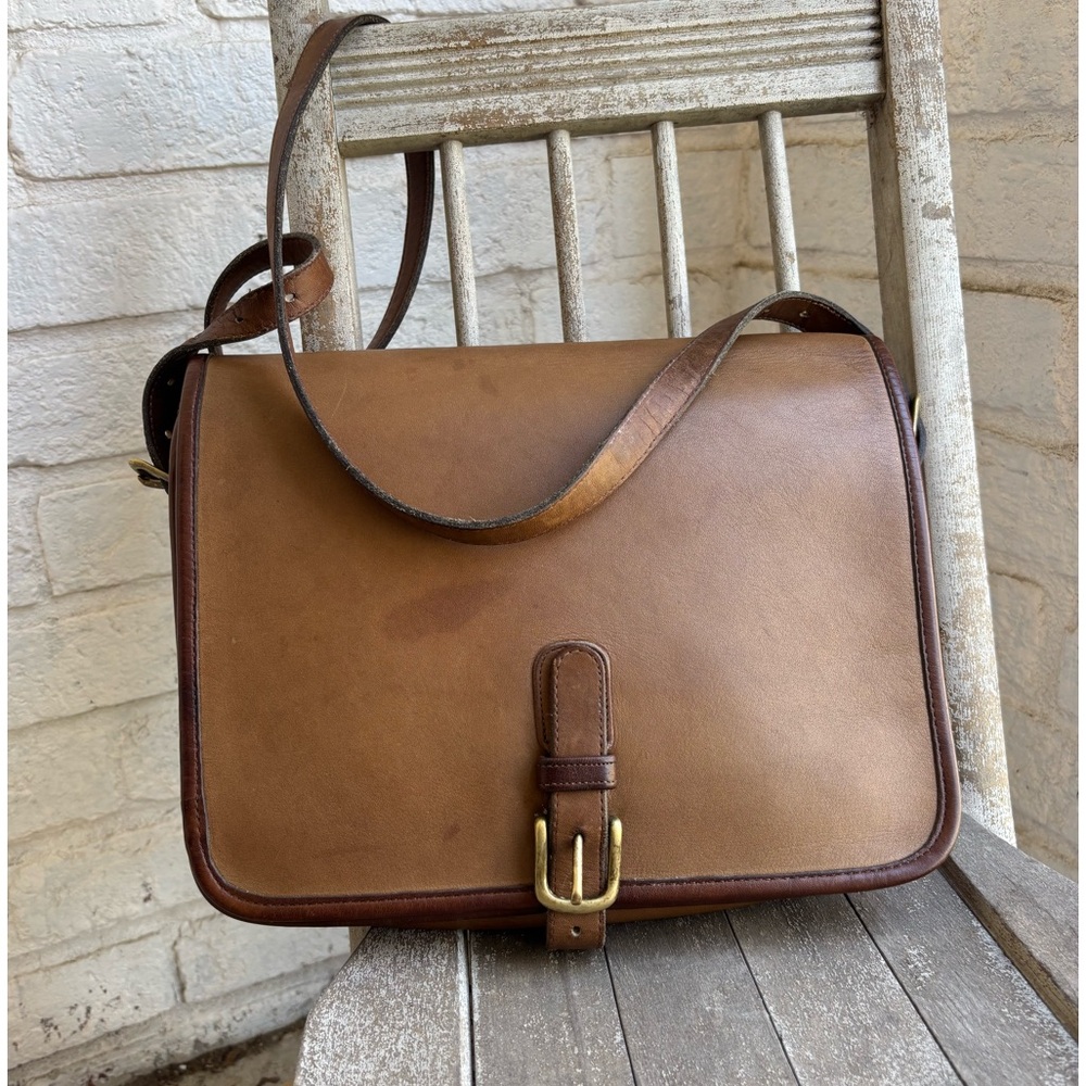 🌟Vintage 🌟COACH 70's TWO TONED Saddle/ buckle Courier Large